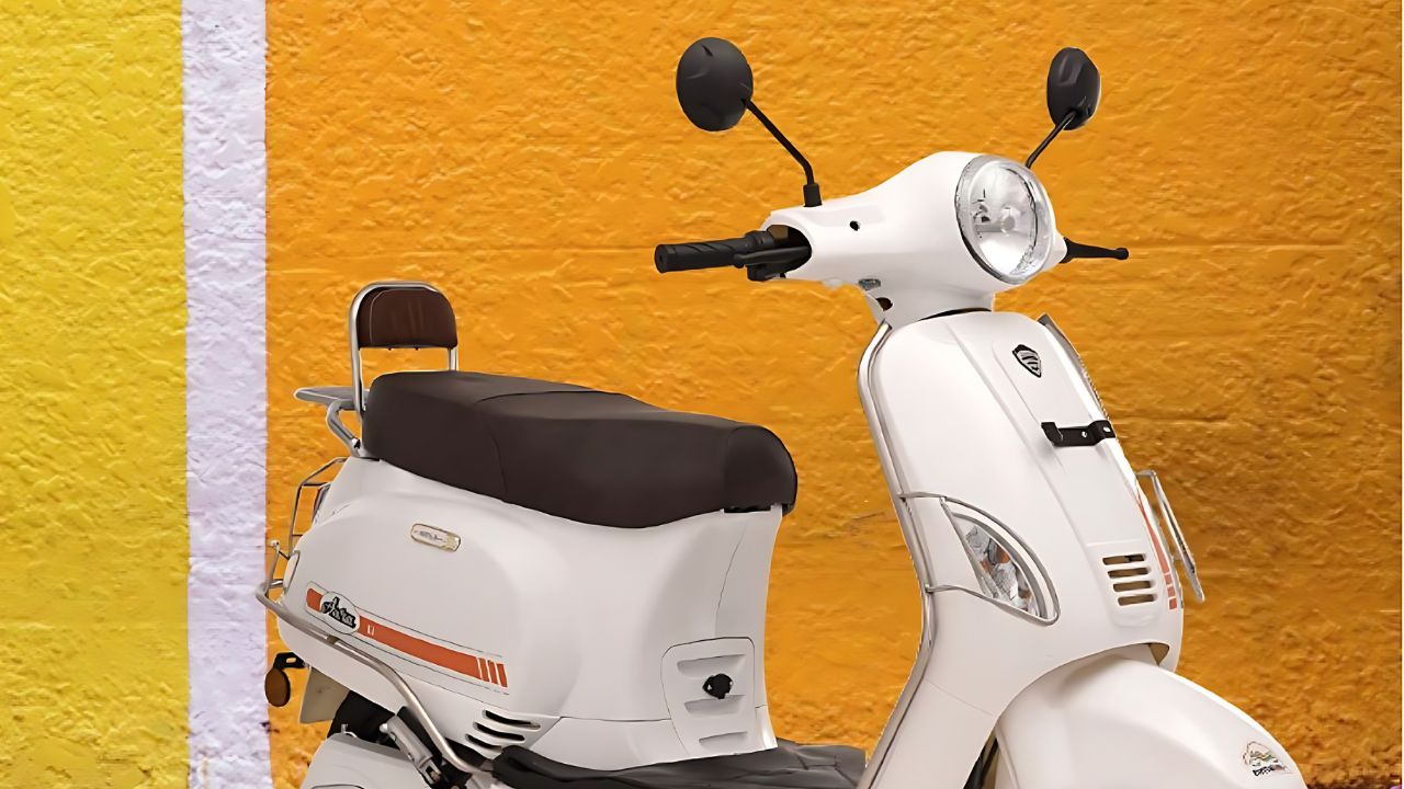 Benling Aura Li EV: Futuristic Made in India Electric Scooter with Smart Assistance